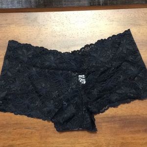 🖤 NWT Black lace panties